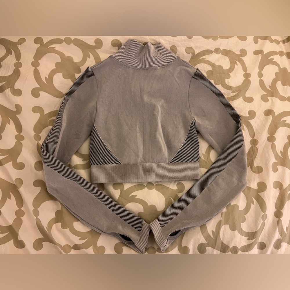 Jacket size Small - Picture 3 of 3